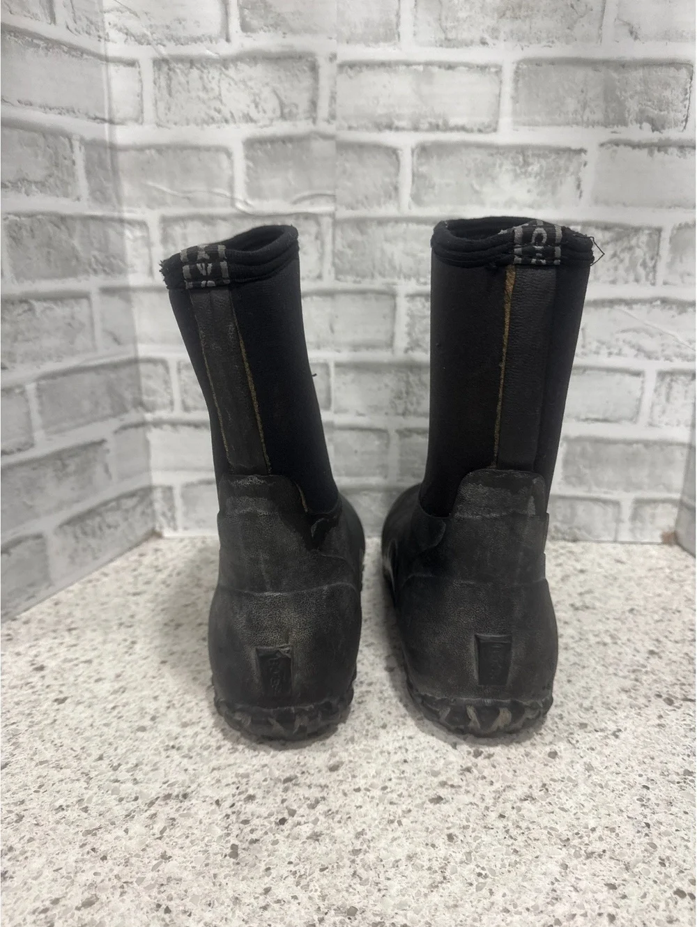 BOGS Classic Mid Men's Waterproof Rubber Boots Size 10